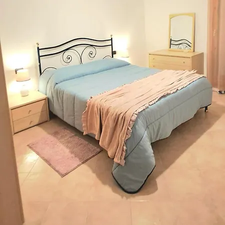 Fronte Mare Con Giardino E Barbeque