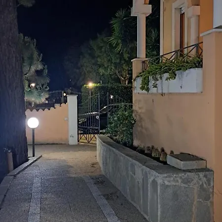 Fronte Mare Con Giardino E Barbeque *